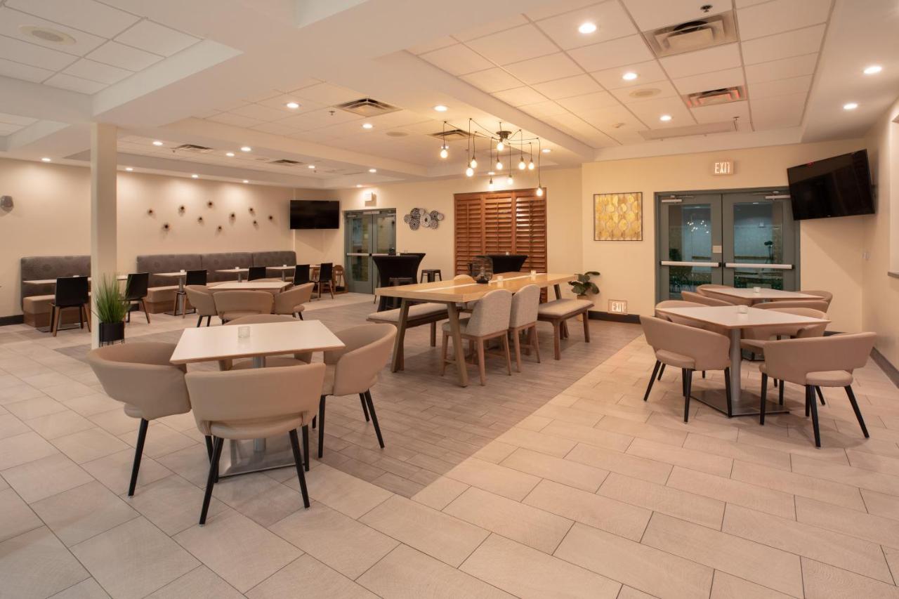 Holiday Inn & Suites Goodyear - West Phoenix Area By Ihg Dış mekan fotoğraf