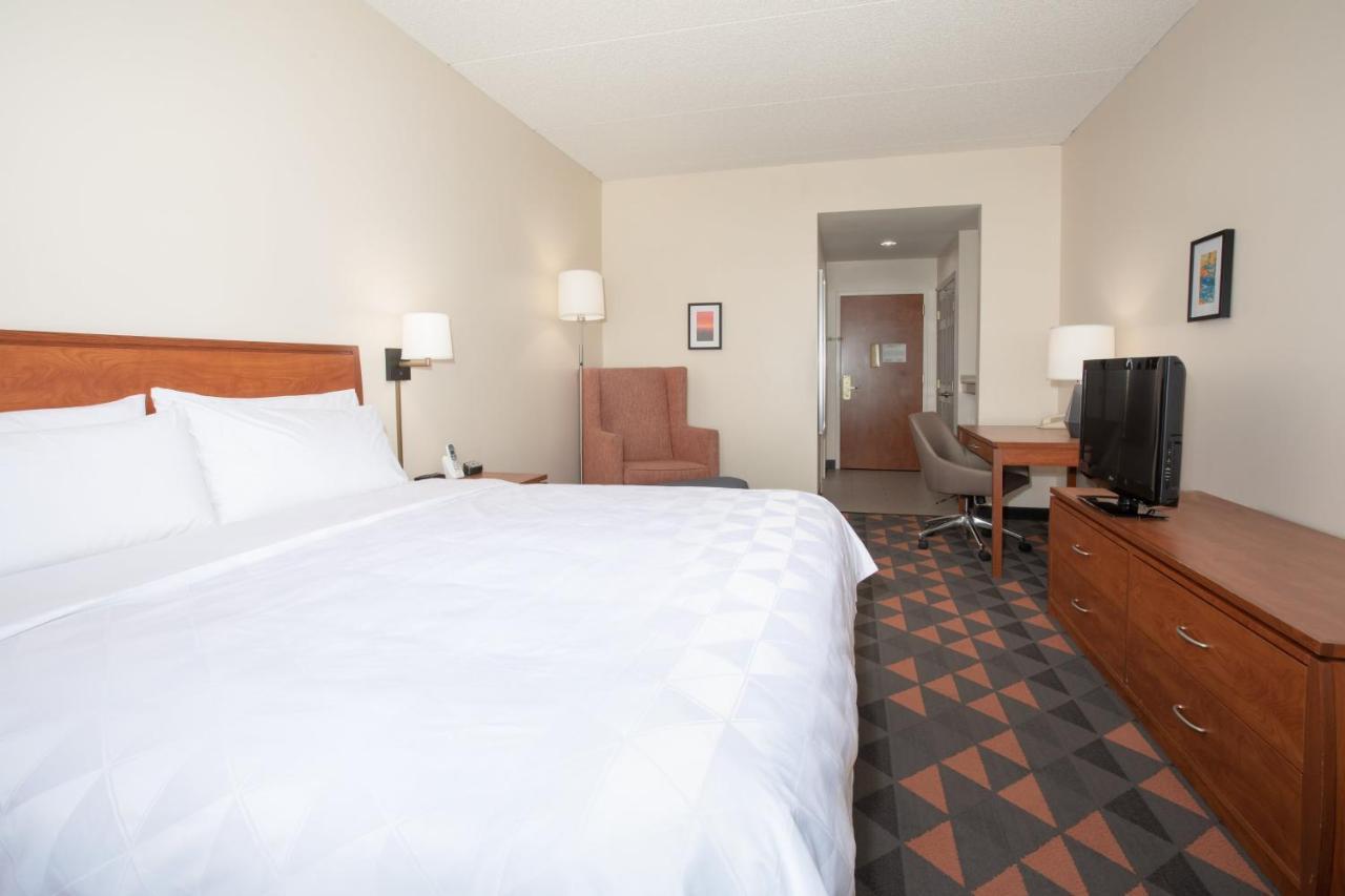 Holiday Inn & Suites Goodyear - West Phoenix Area By Ihg Dış mekan fotoğraf