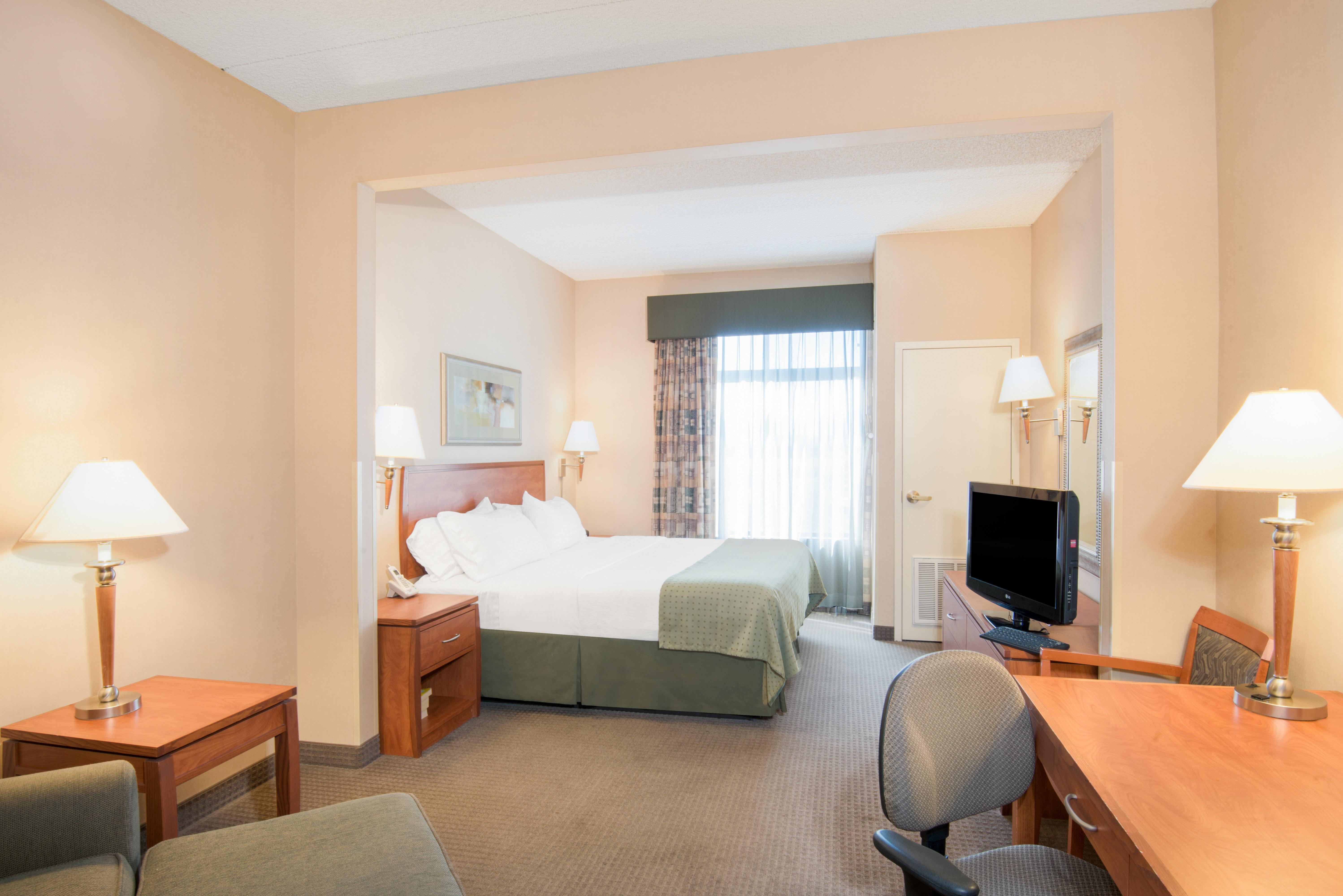 Holiday Inn & Suites Goodyear - West Phoenix Area By Ihg Dış mekan fotoğraf