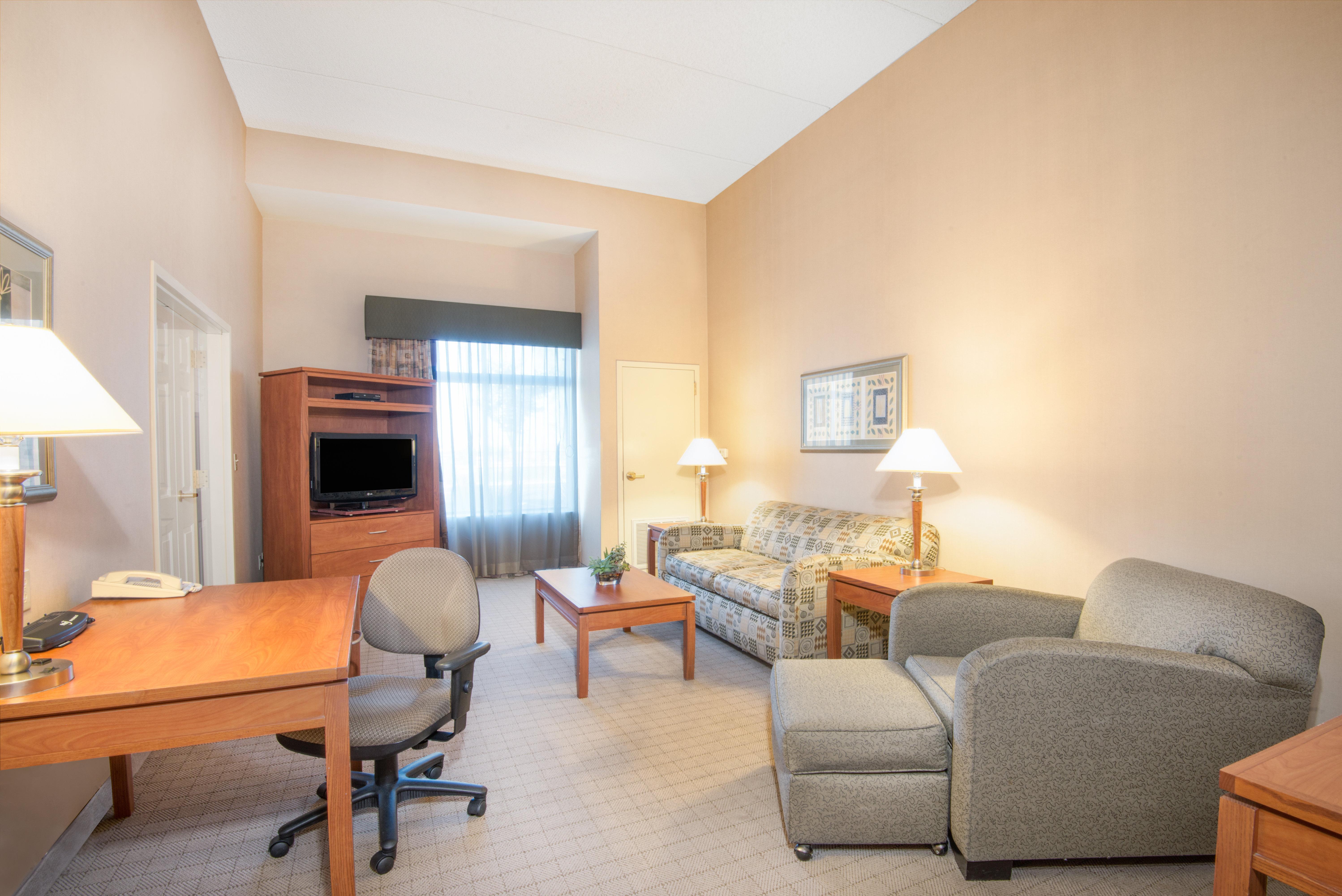 Holiday Inn & Suites Goodyear - West Phoenix Area By Ihg Dış mekan fotoğraf
