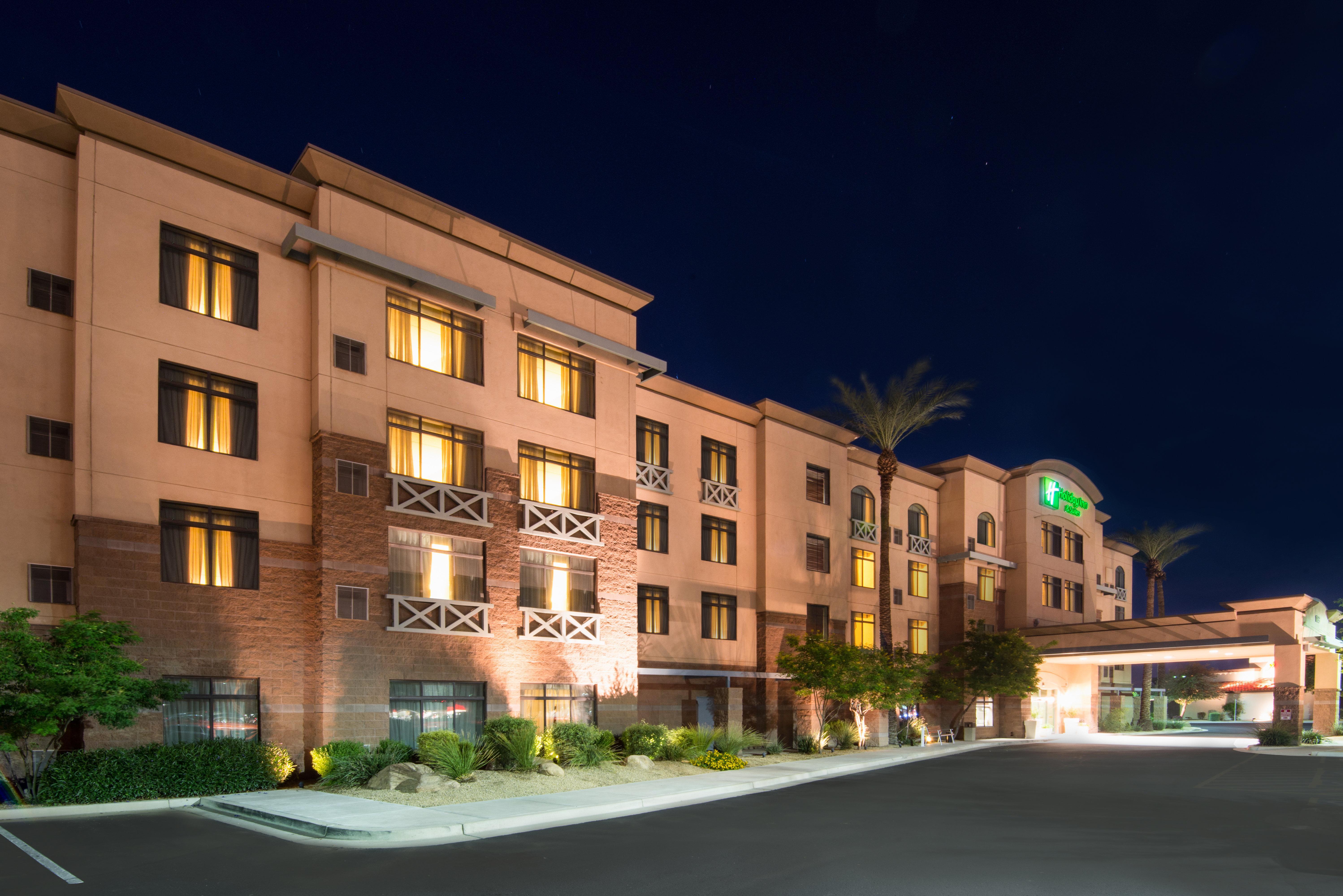 Holiday Inn & Suites Goodyear - West Phoenix Area By Ihg Dış mekan fotoğraf